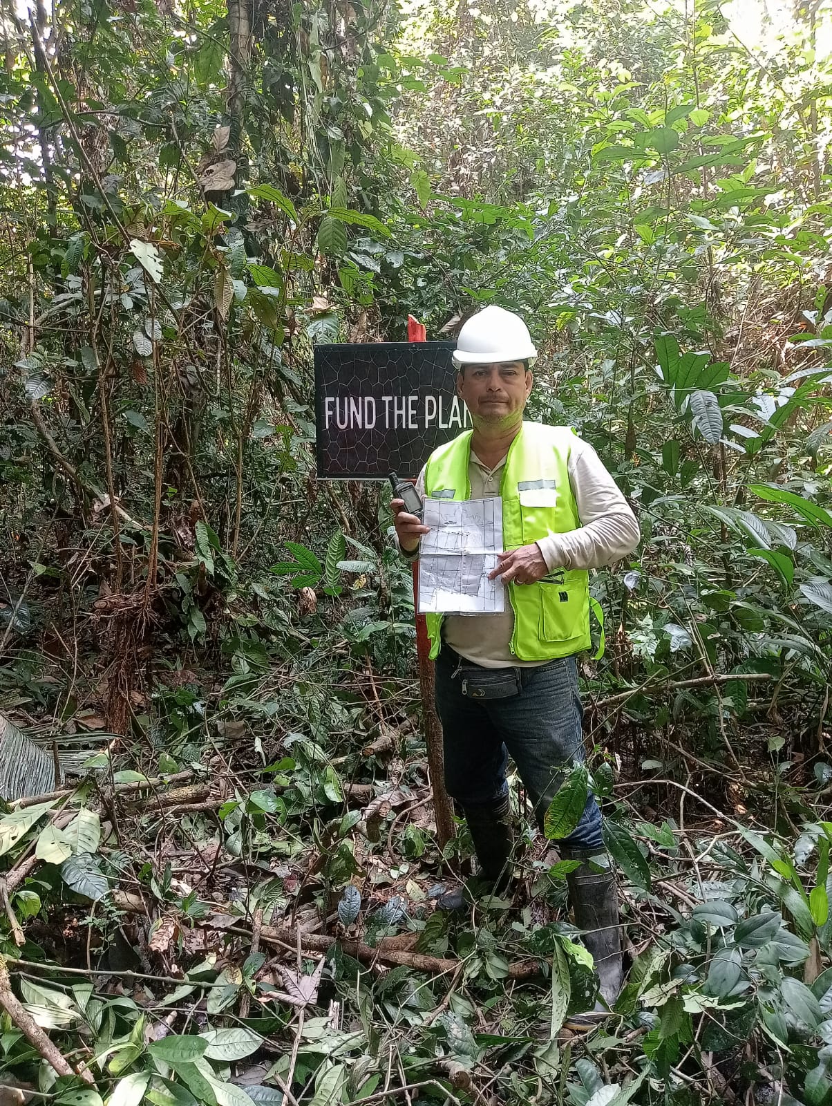 Local Fund The Planet team during the recent boundary pinning project around the protected rainforest area in the Peruvian Amazon Rainforest