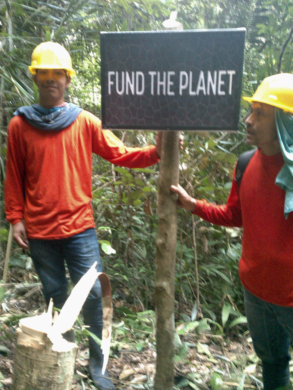 Local Fund The Planet team during the recent boundary pinning project around the protected rainforest area in the Peruvian Amazon Rainforest